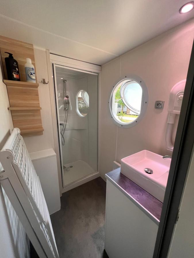 Mobil Home Du Lac - Camping 4 Etoiles Aureilhan  Bagian luar foto